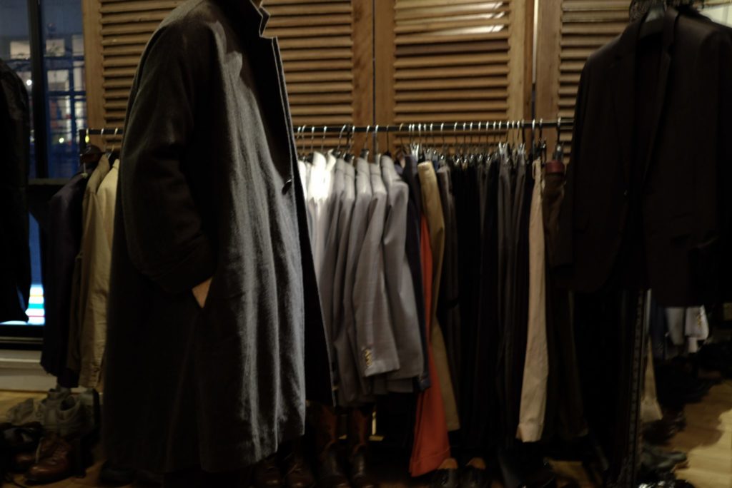 新しいブランド kaval col.charcoal カヴァル A-line over A-LINE coat