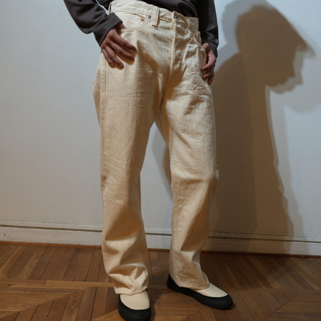 服ヲ掘ル