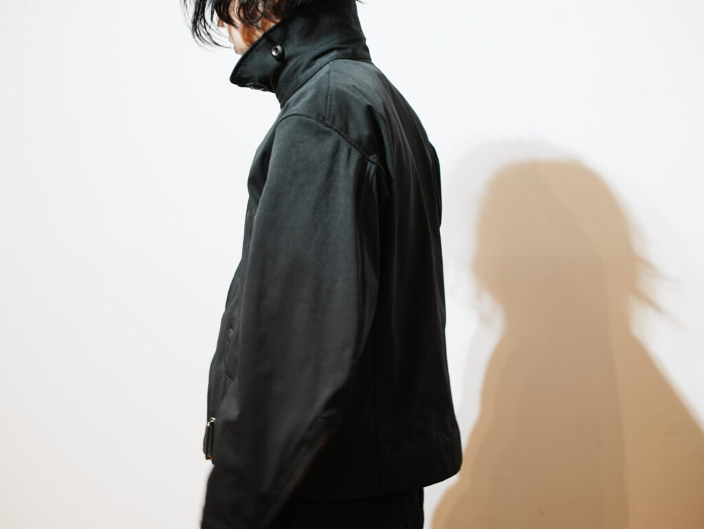 服ヲ掘ル