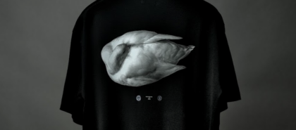 写真と狼。本町店での作品展示及び販売について。