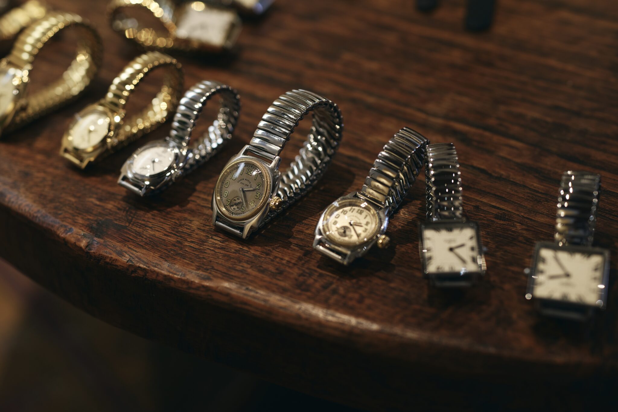 VAGUE WATCH